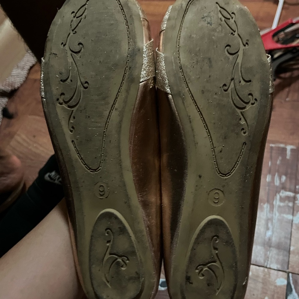 Gold Glitter Flats with Rounded Toe - Picture 3 of 3